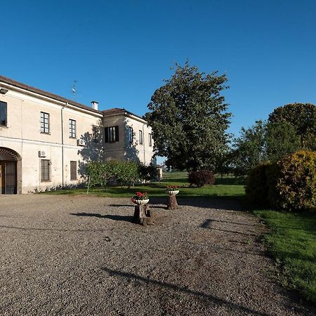 Agriturismo Cascina Graziosa Cameriano Eksteriør bilde