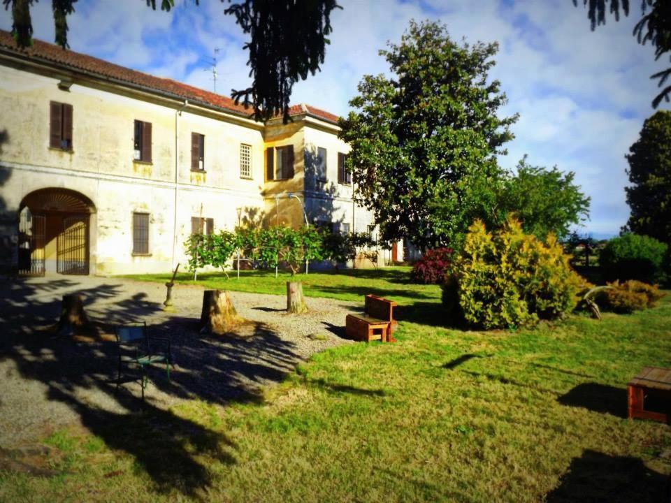 Agriturismo Cascina Graziosa Cameriano Eksteriør bilde